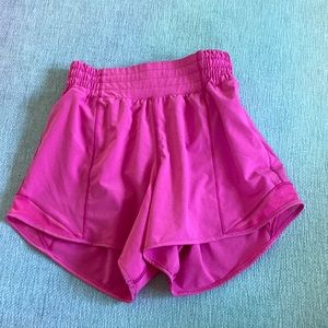 Lululemon Sonic Pink Hotty Hots